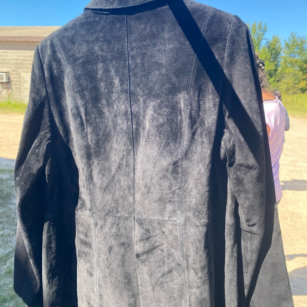 Elegant Black Suede Women's Blazer